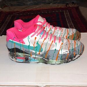 Nike Multicolor Artistic Sneakers